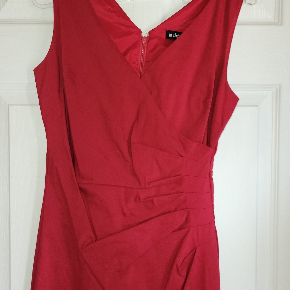 Le Chateau  Elegant Red Sleeveless Dress Size Small